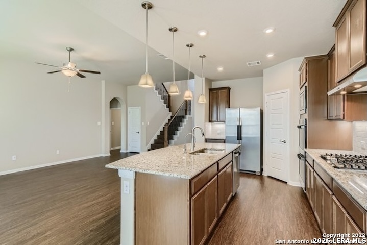 648 Colt Trail Schertz, TX 78154 - Photo 7 of 28