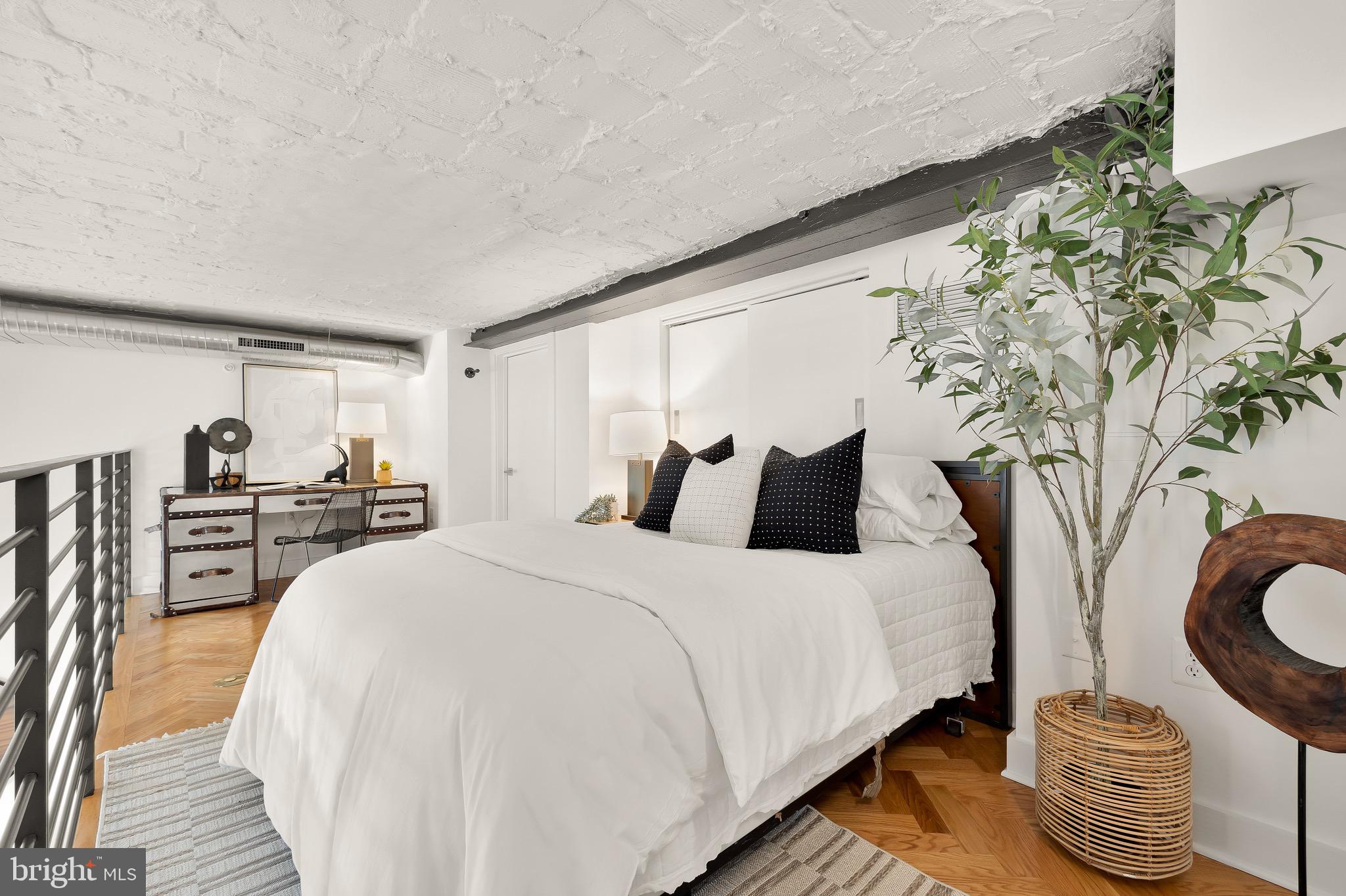 1401 R Street Northwest, Unit 303 Washington, DC 20009 - Photo 15 of 26