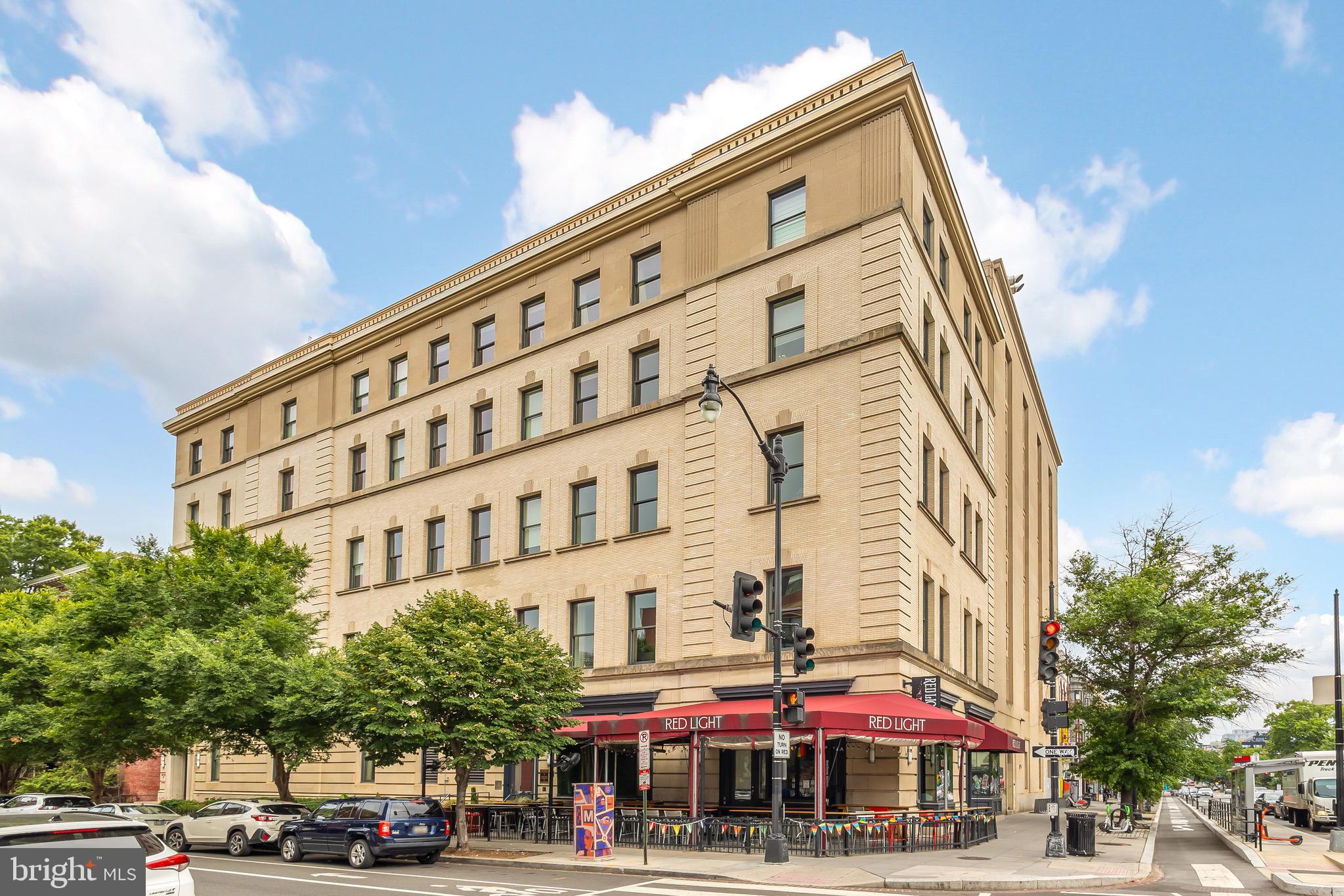 1401 R Street Northwest, Unit 303 Washington, DC 20009 - Photo 2 of 26