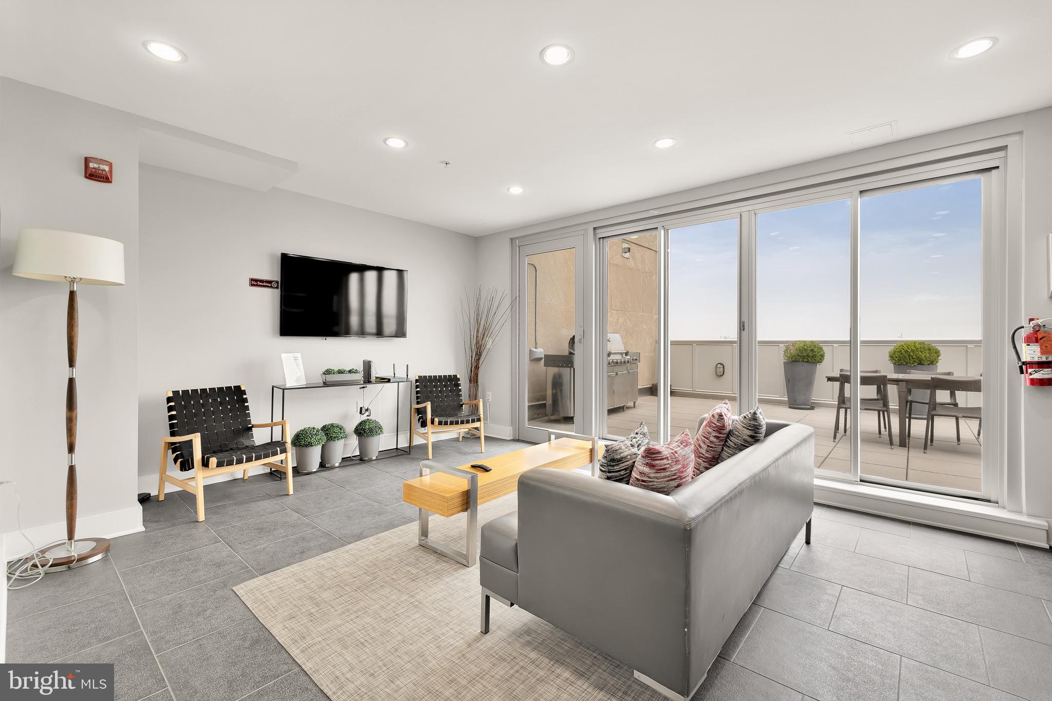 1401 R Street Northwest, Unit 303 Washington, DC 20009 - Photo 22 of 26