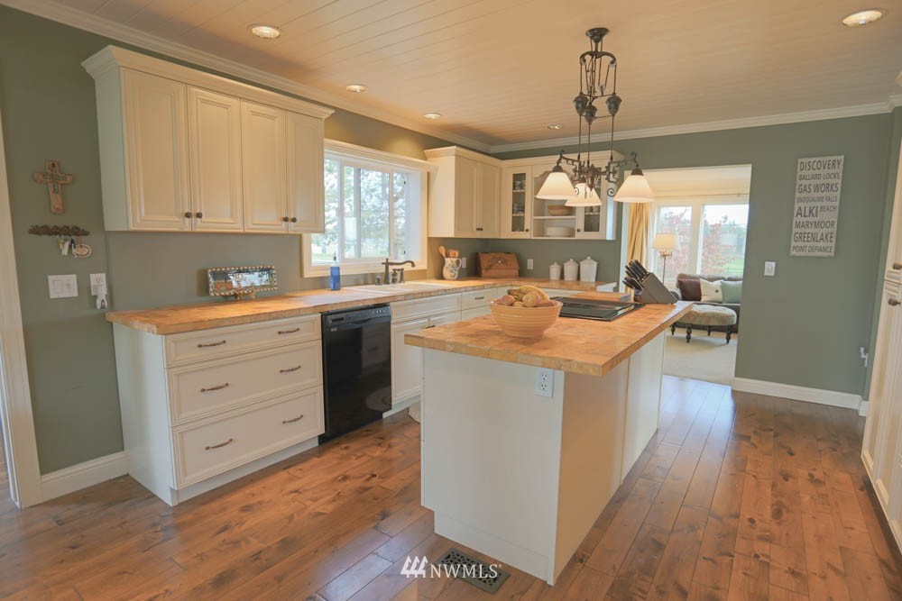 5405 Elder Road Ferndale, WA 98248 - Photo 3 of 25