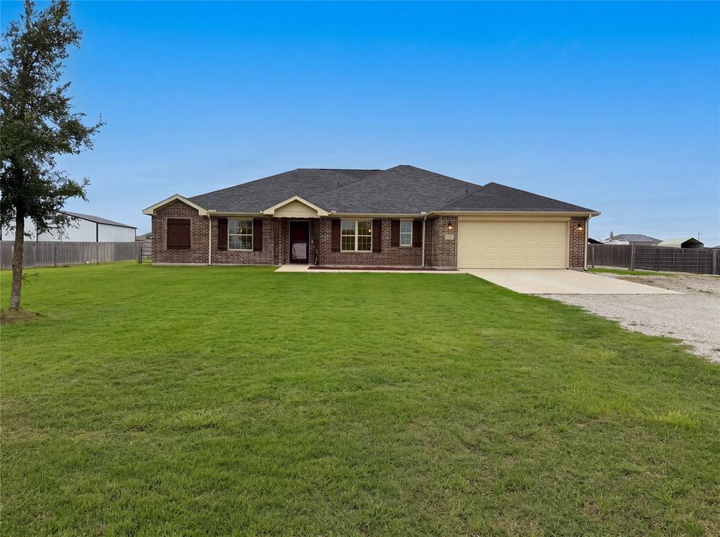 270 County Road 4213 Decatur, TX 76234 - Photo 3 of 25