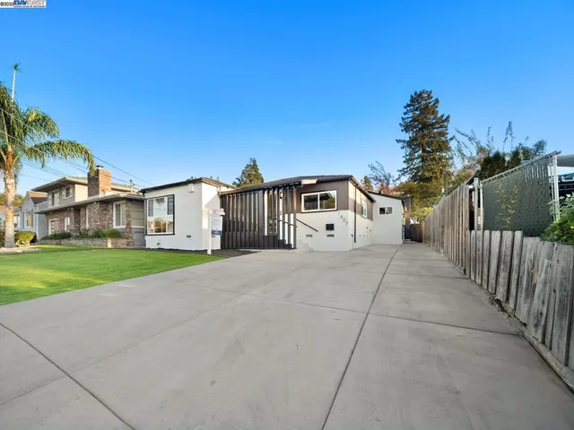$999,999 | 1607 Ward Street, Hayward, CA 94541