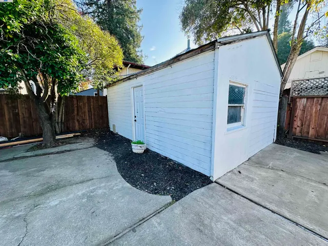 $999,999 | 1607 Ward Street, Hayward, CA 94541