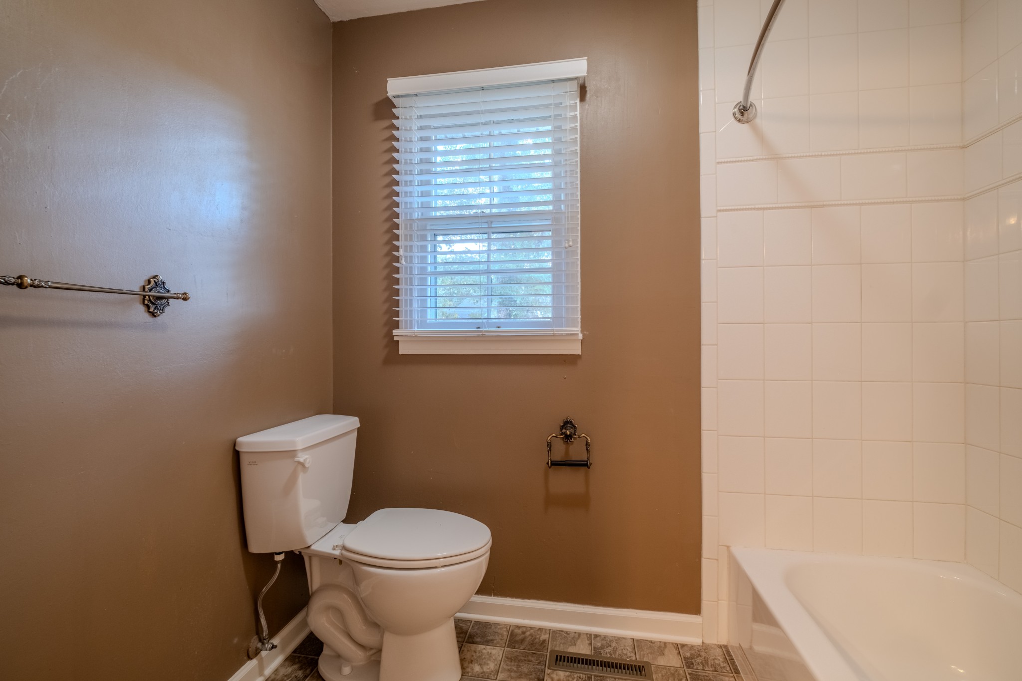 401 12 Oaks Road Tullahoma, TN 37388 - Photo 21 of 43 Gallery Image 21