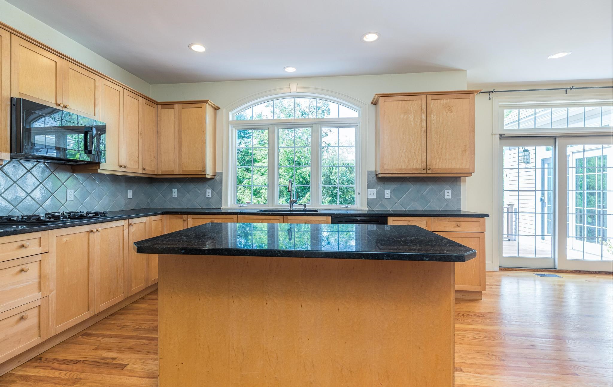 253 Odiorne Point Road Portsmouth, NH 03801 - Photo 11 of 36