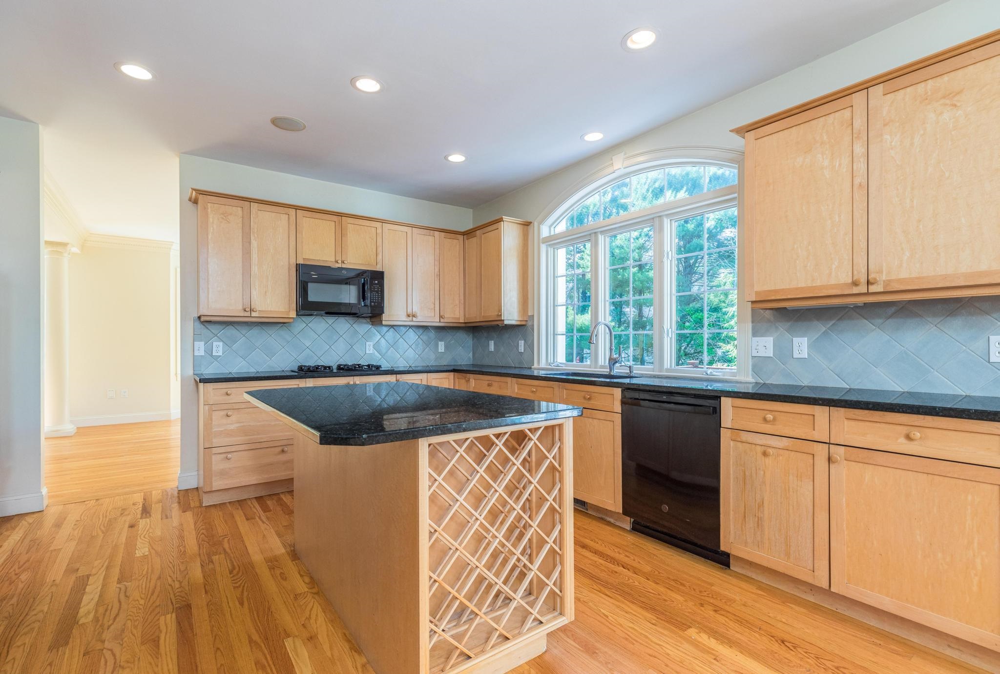 253 Odiorne Point Road Portsmouth, NH 03801 - Photo 12 of 36