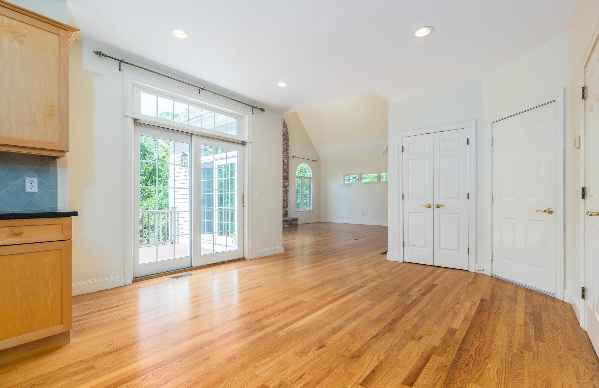 253 Odiorne Point Road Portsmouth, NH 03801 - Photo 13 of 36