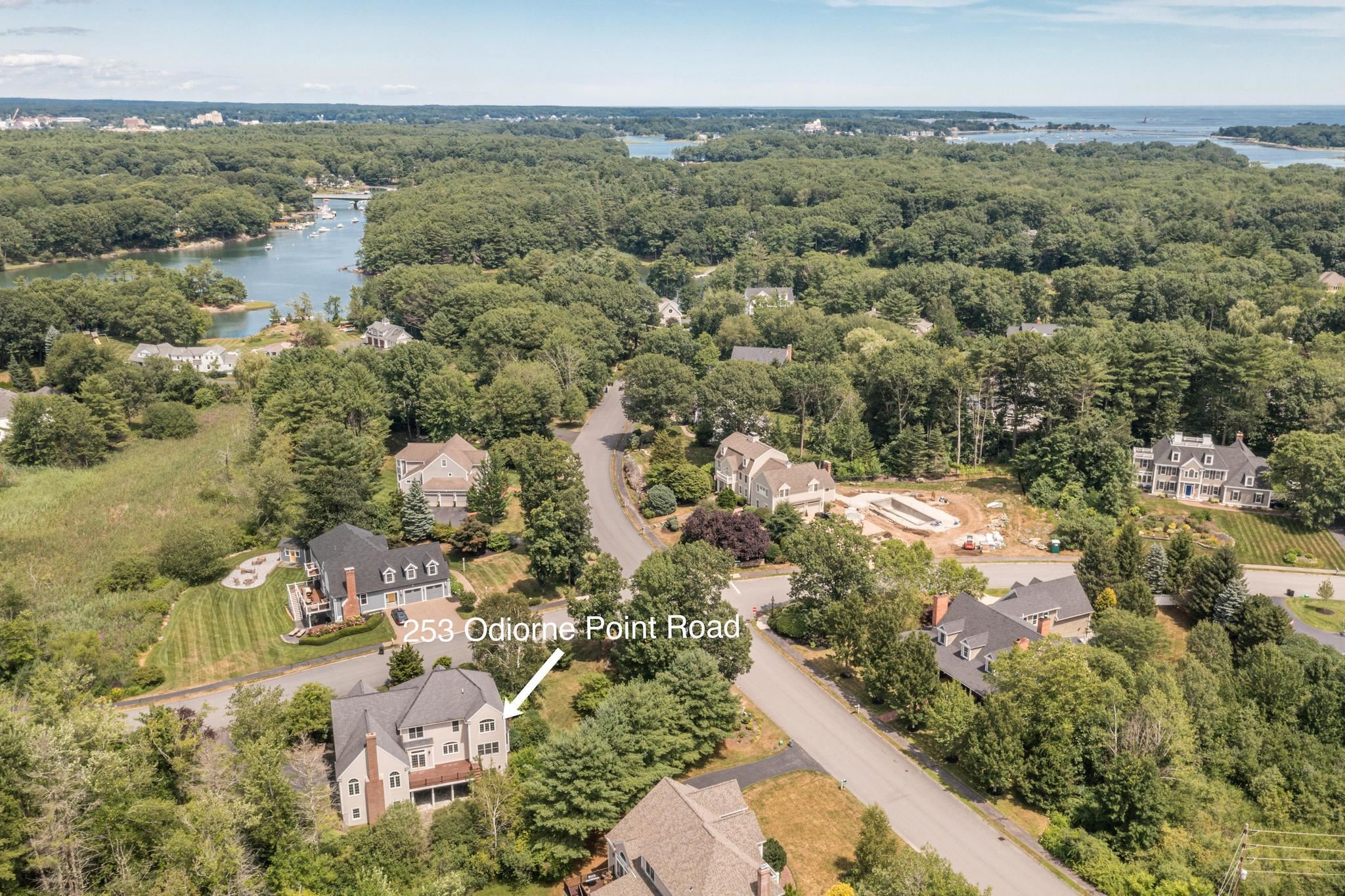 253 Odiorne Point Road Portsmouth, NH 03801 - Photo 3 of 36