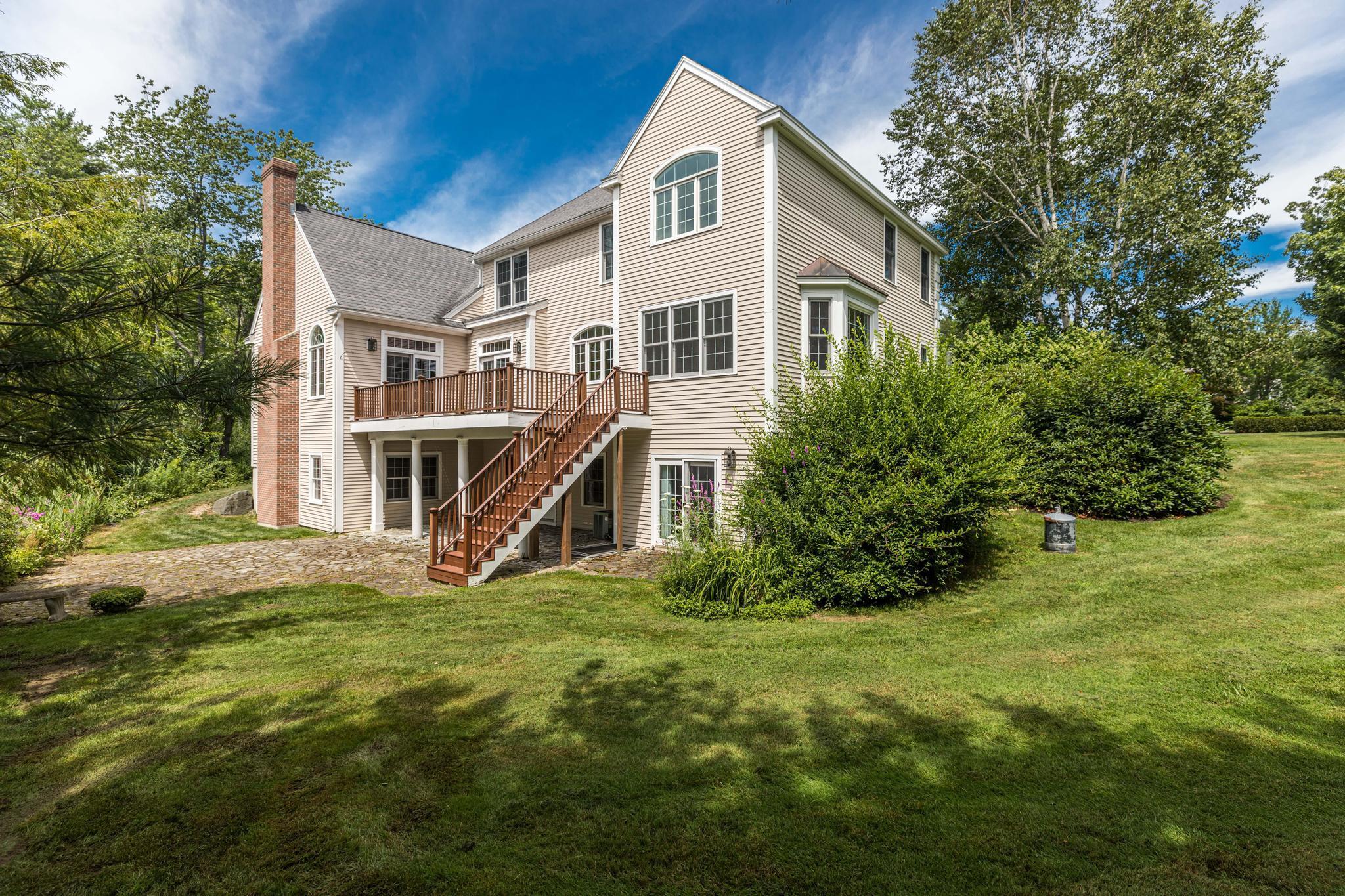 253 Odiorne Point Road Portsmouth, NH 03801 - Photo 6 of 36