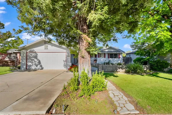 $499,999 | 1945 Annhurst Avenue, Turlock, CA 95382