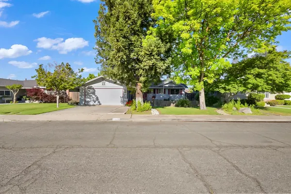 $499,999 | 1945 Annhurst Avenue, Turlock, CA 95382