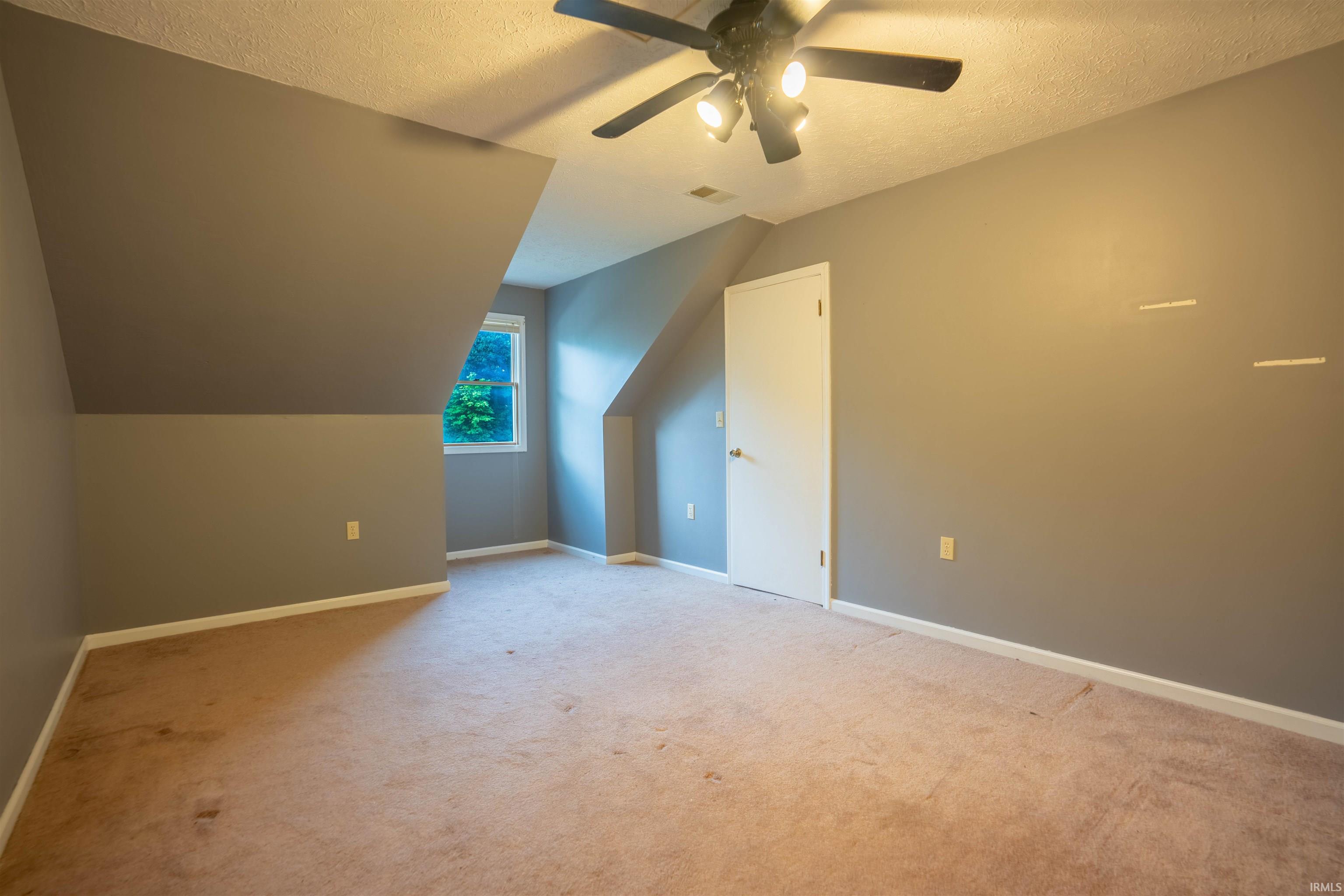 1120 North Diamond Point Court Monticello, IN 47960 - Photo 11 of 36