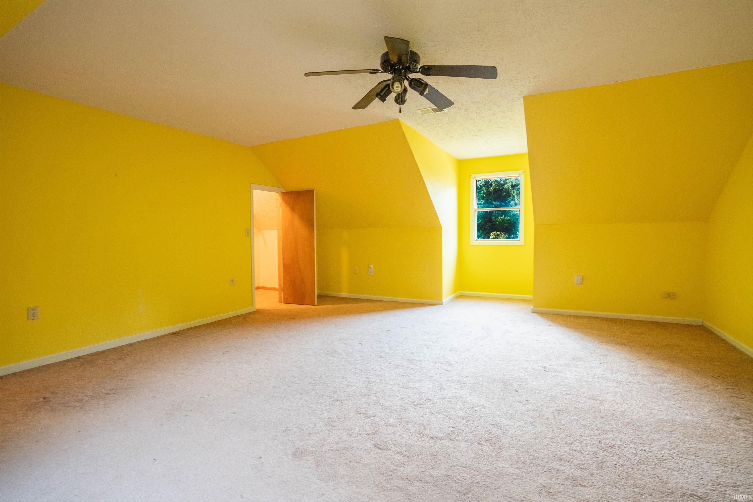 1120 North Diamond Point Court Monticello, IN 47960 - Photo 12 of 36