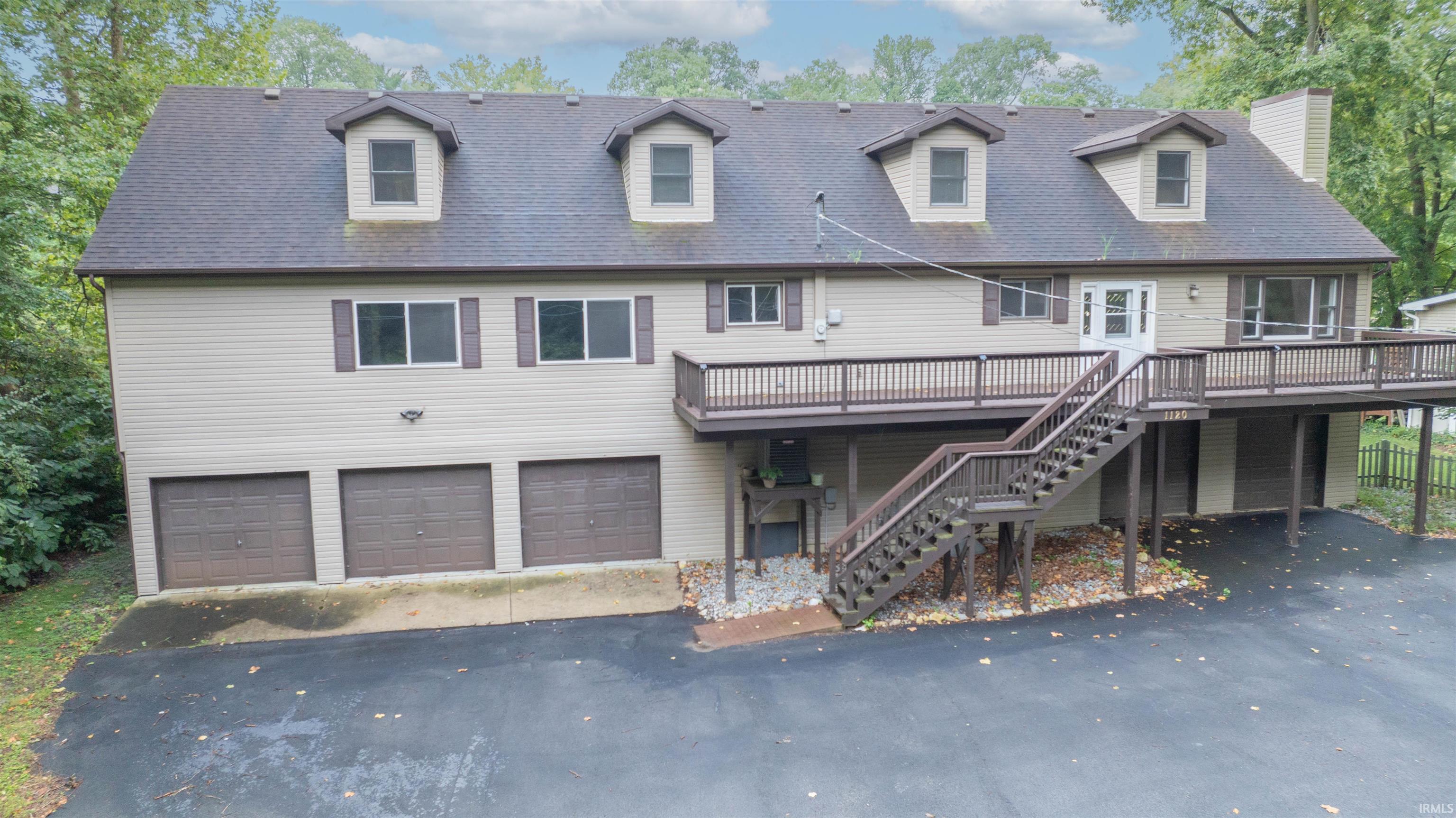 1120 North Diamond Point Court Monticello, IN 47960 - Photo 2 of 36