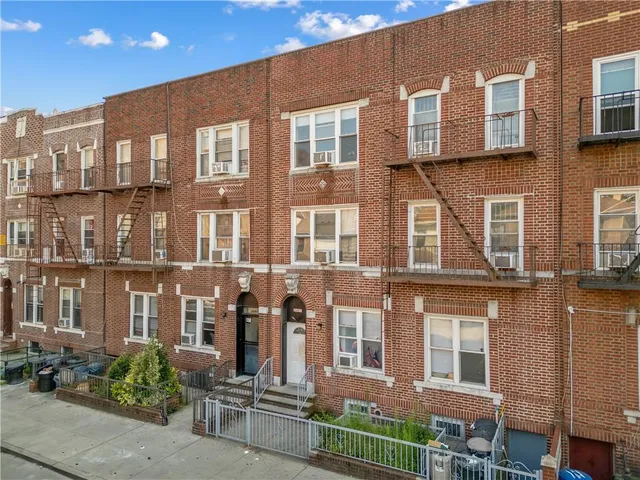 $1,750,000 | 2062 77th Street, Unit 6 | Bensonhurst