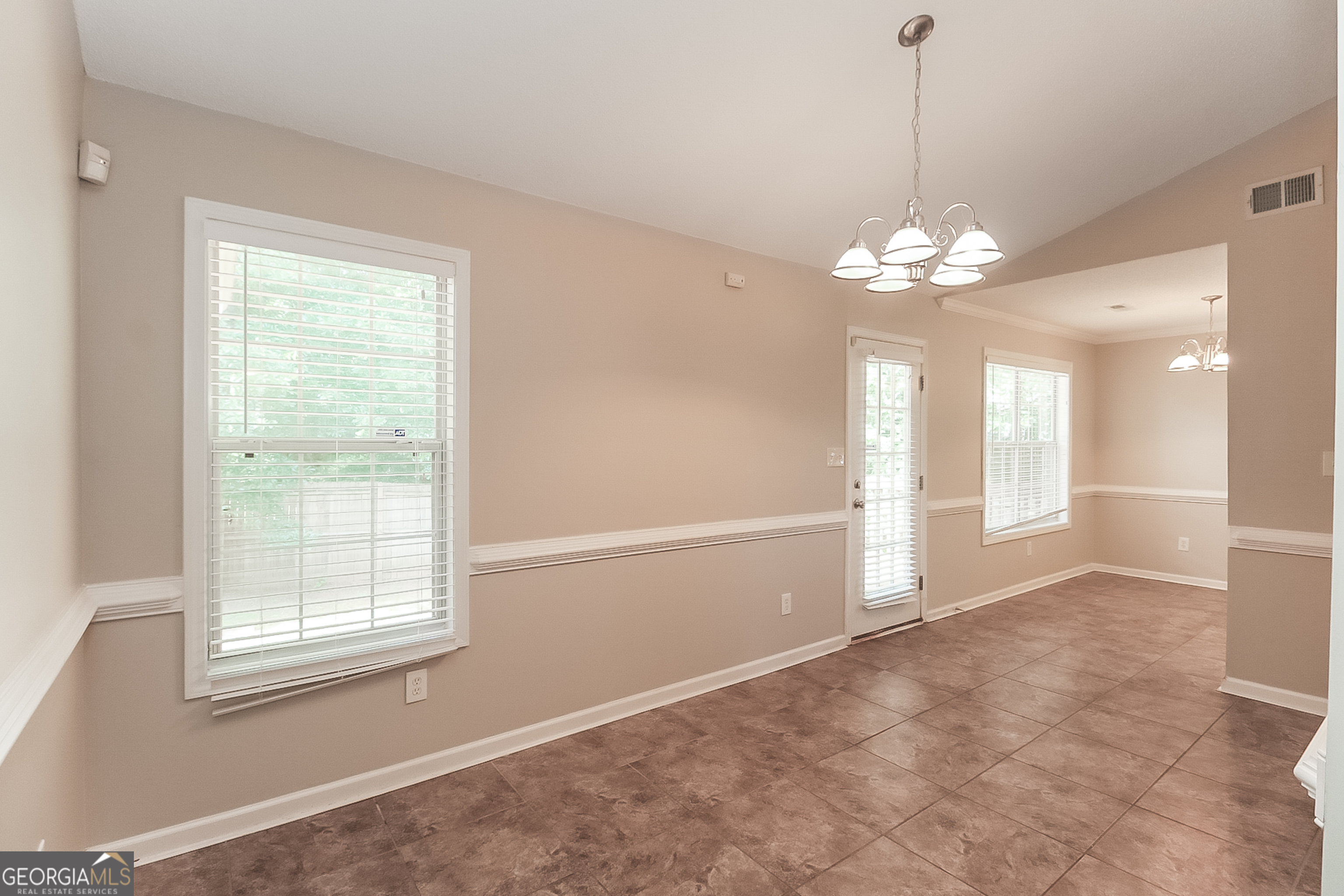 450 Clear Blue Way McDonough, GA 30253 - Photo 6 of 16