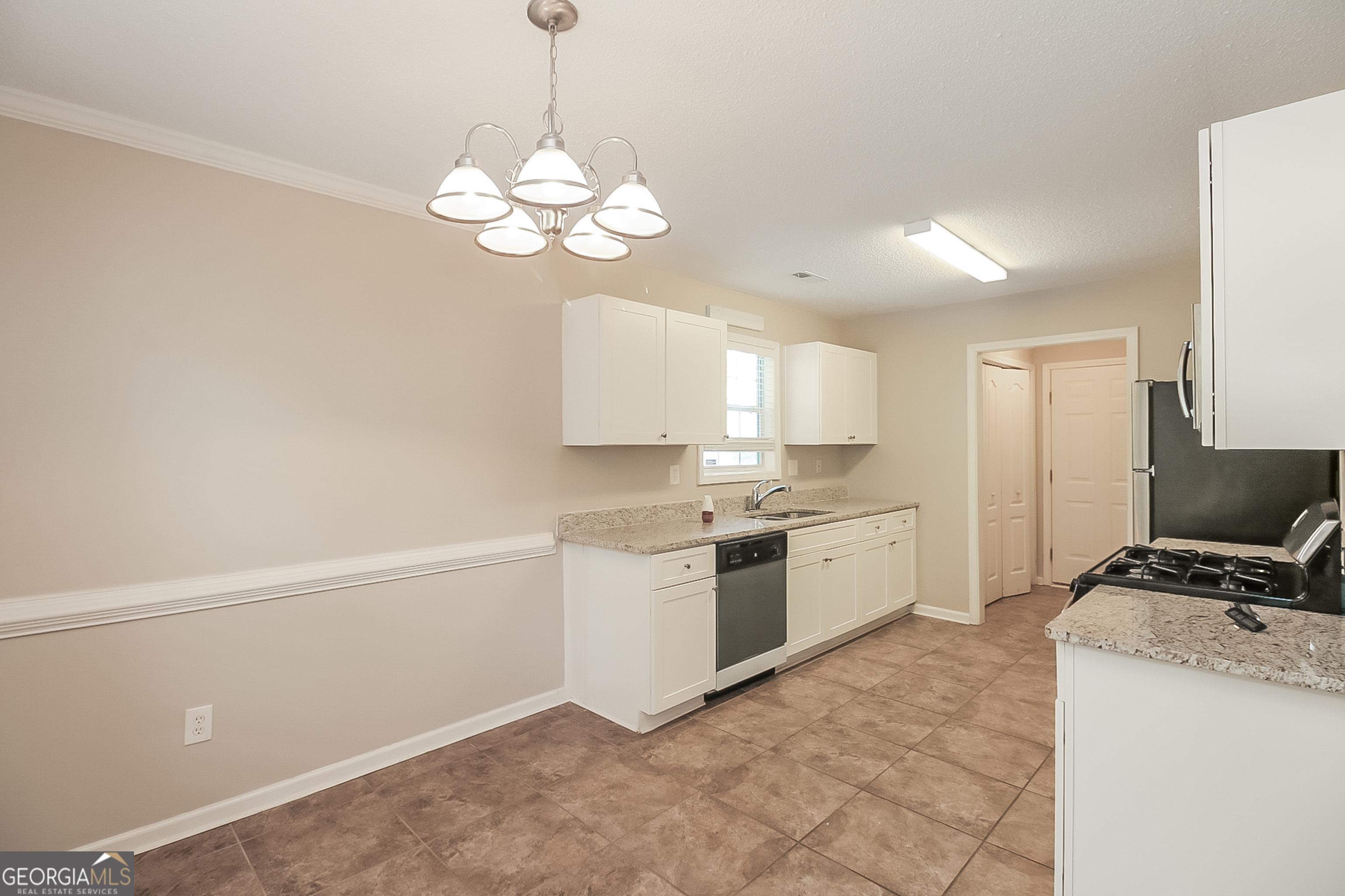 450 Clear Blue Way McDonough, GA 30253 - Photo 7 of 16