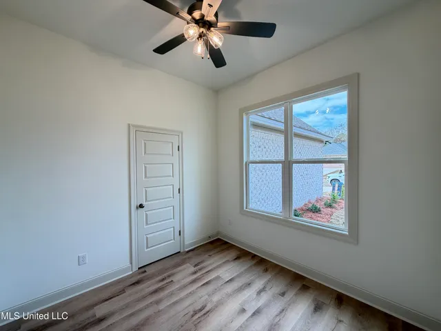 $313,950 | 207 Anderson Oaks Drive, Pearl, MS 39208