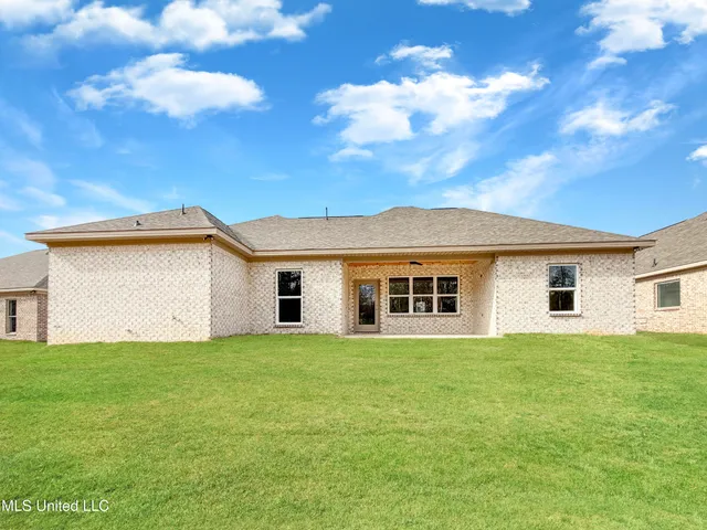 $313,950 | 207 Anderson Oaks Drive, Pearl, MS 39208