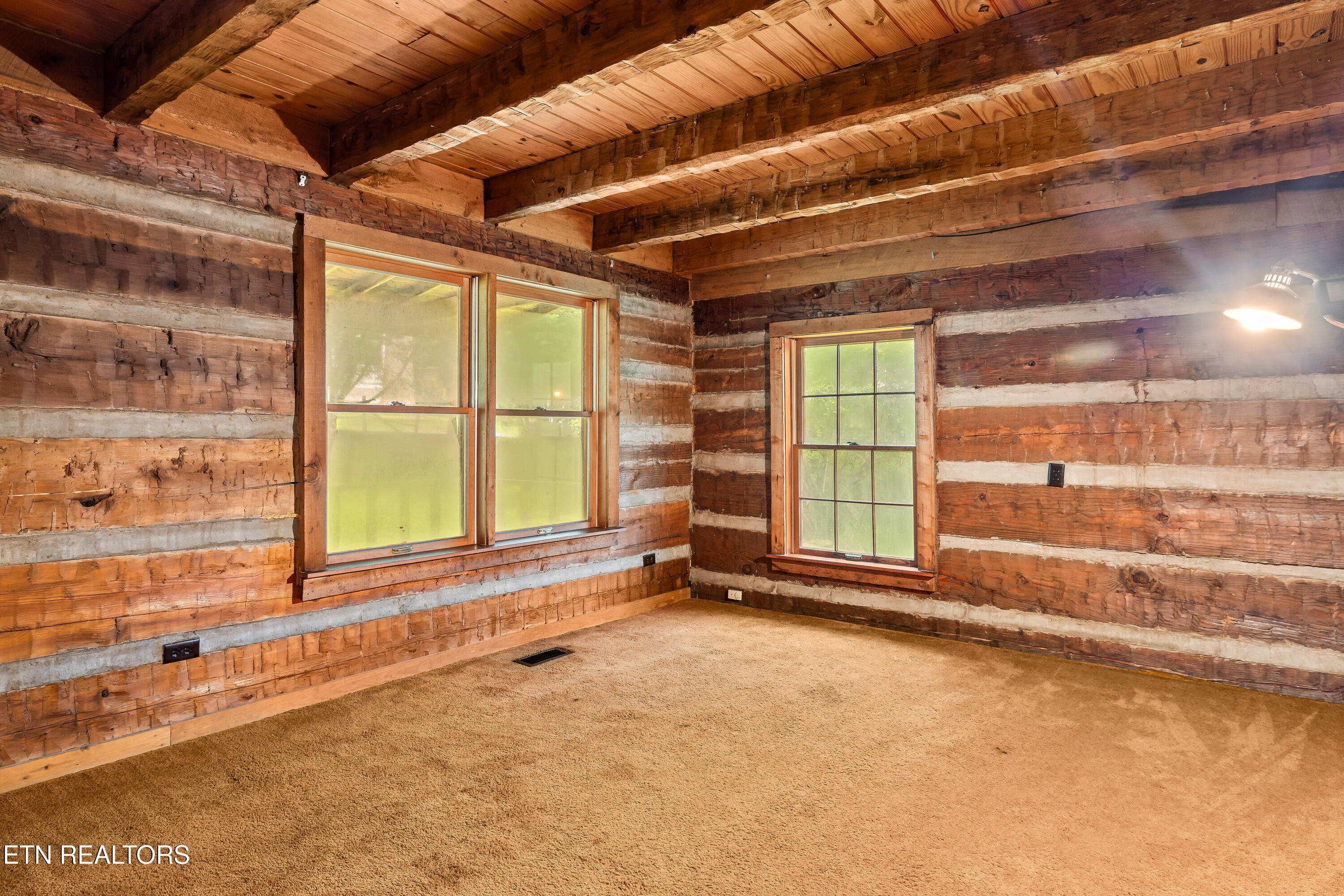 143 Old Cove Road Walland, TN 37886 - Photo 23 of 49 Main level bonus/office