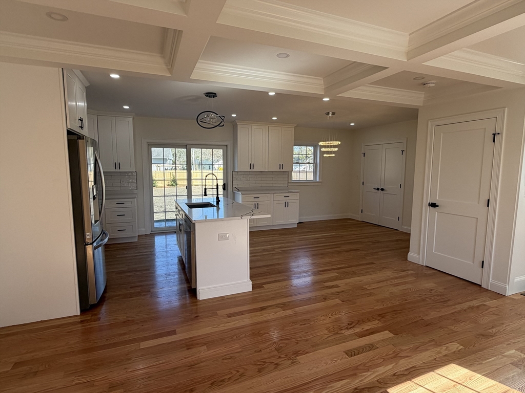 157 Compass Circle Barnstable, MA 02601 - Photo 7 of 42