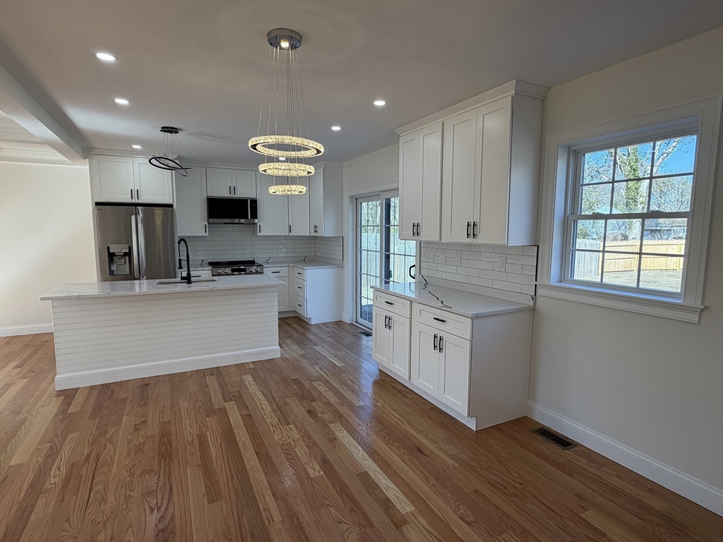 157 Compass Circle Barnstable, MA 02601 - Photo 8 of 42