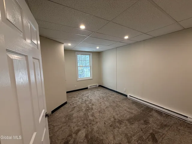 $1,600 | 734 Hudson Avenue, Unit 2, Stillwater, NY 12170