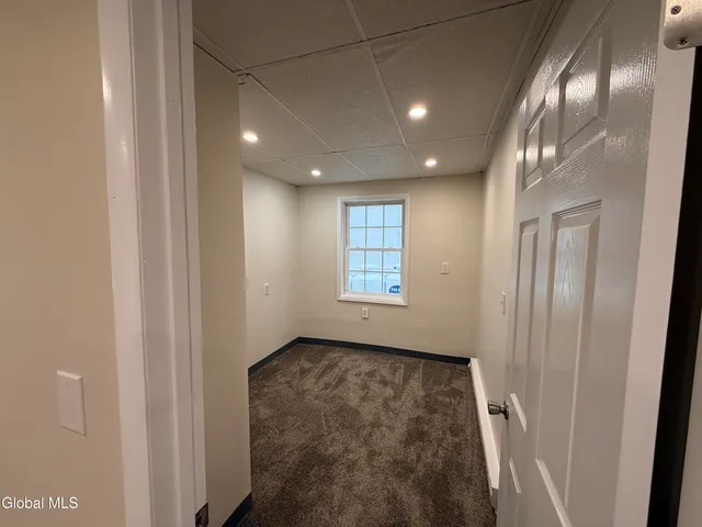 $1,600 | 734 Hudson Avenue, Unit 2, Stillwater, NY 12170