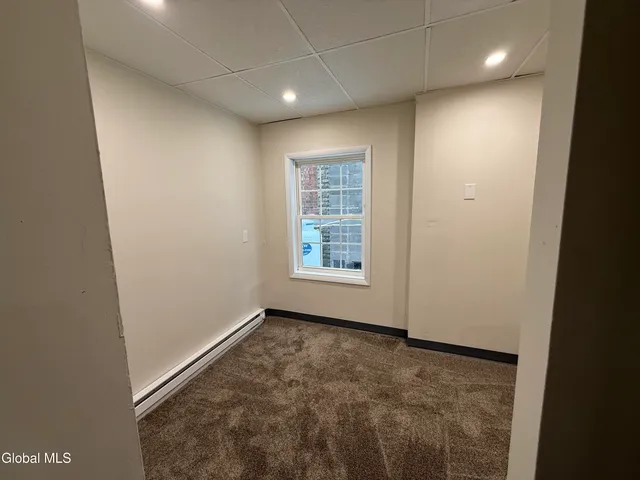 $1,600 | 734 Hudson Avenue, Unit 2, Stillwater, NY 12170