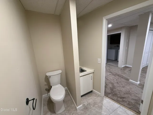 $1,600 | 734 Hudson Avenue, Unit 2, Stillwater, NY 12170