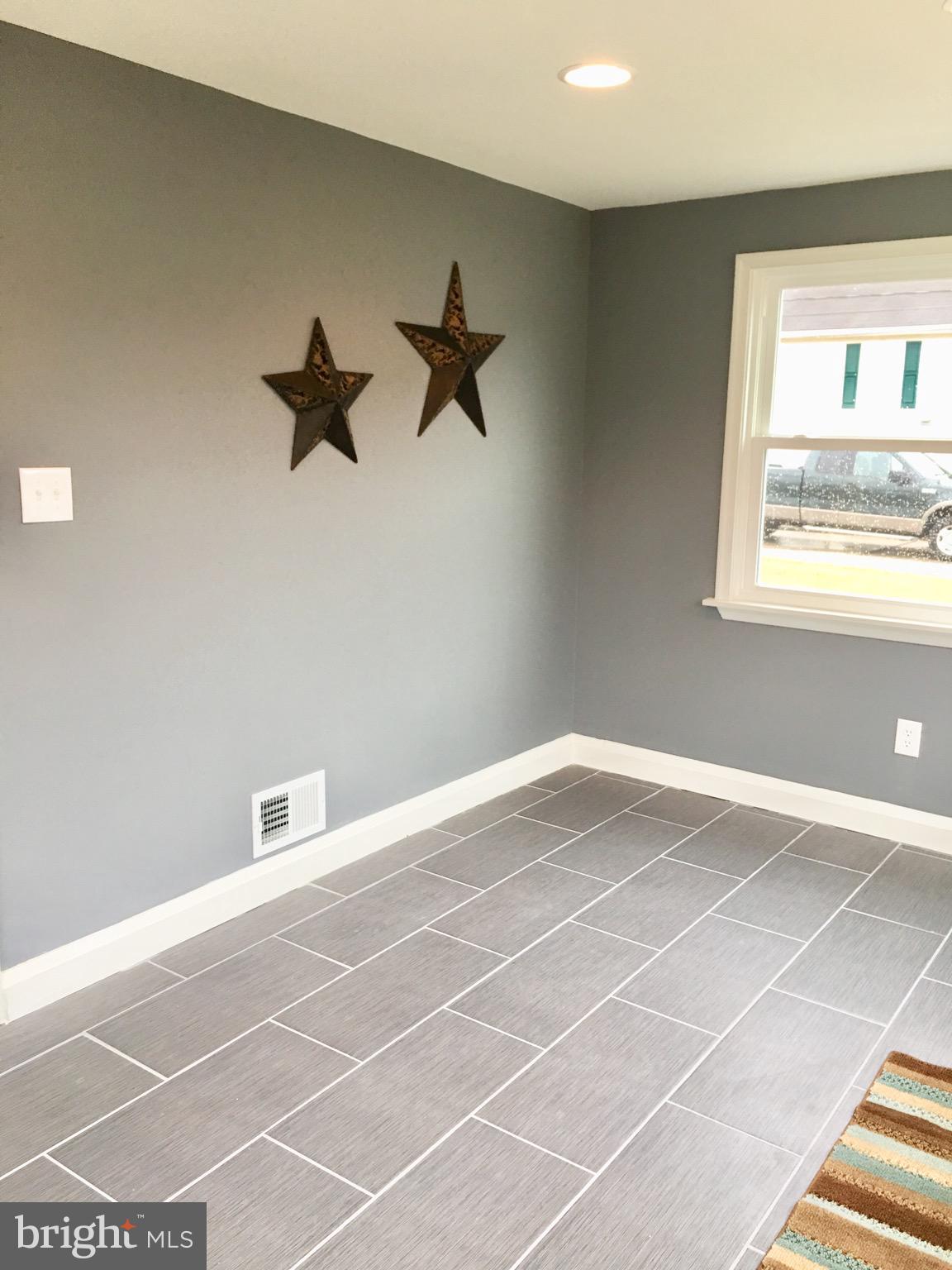 337 Townsend Road Baltimore, MD 21221 - Photo 22 of 38