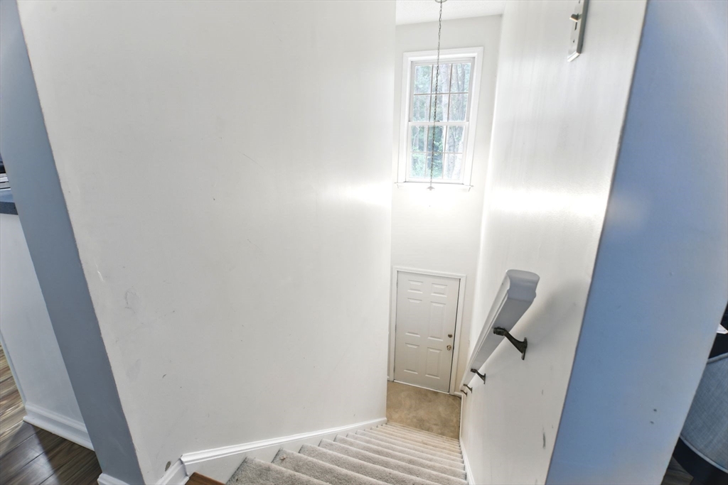 59 Castlegate Drive, Unit B Springfield, MA 01129 - Photo 12 of 42