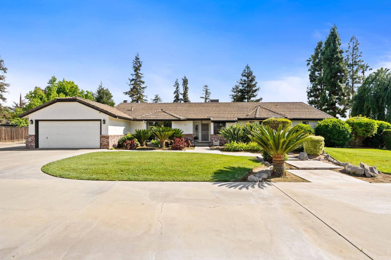 7311 West Rialto Avenue Fresno, CA 93723 - Photo 1 of 76