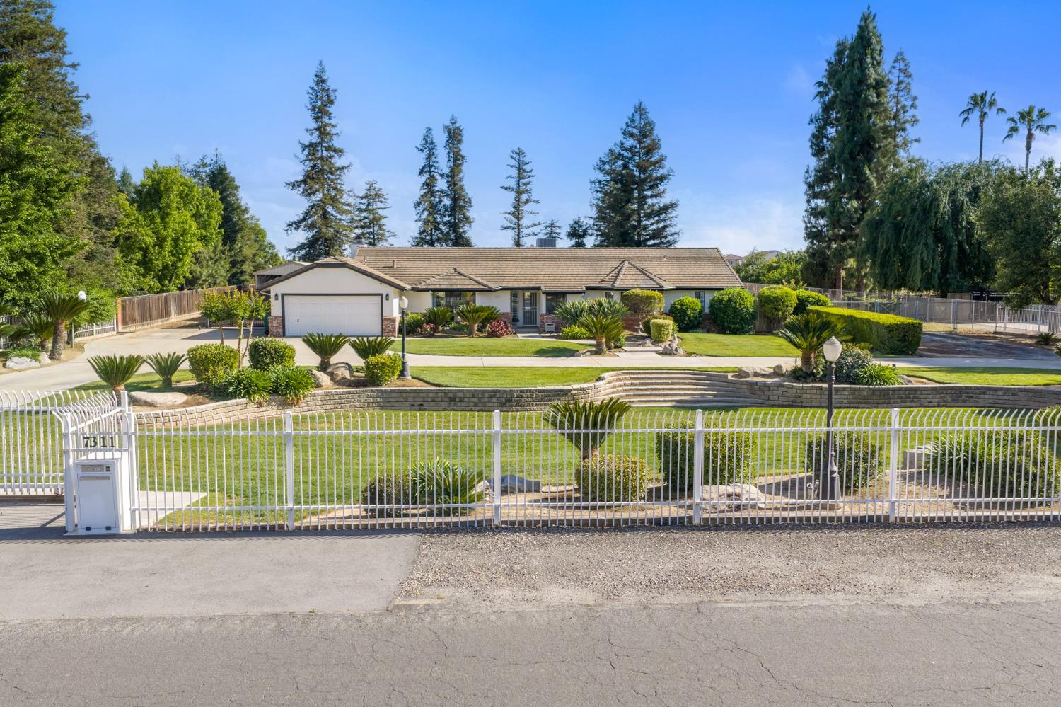 7311 West Rialto Avenue Fresno, CA 93723 - Photo 4 of 76