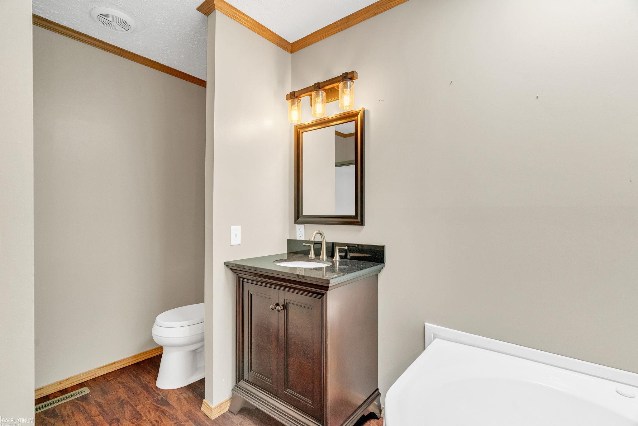 15 Ridgeway Saline, MI 48176 - Photo 10 of 18 Gallery Image 10