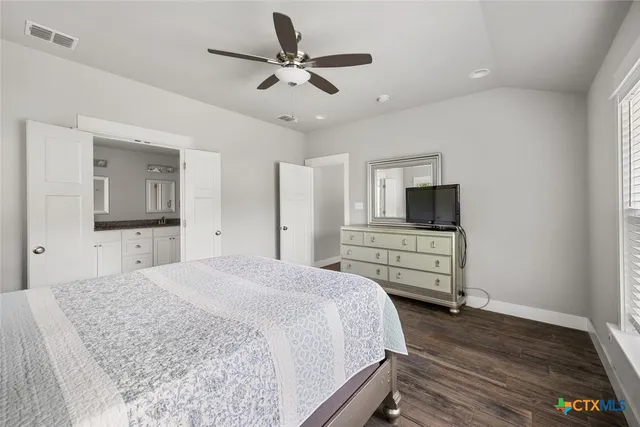 $2,200 | 7 Woodhollow Way, Wimberley, TX 78676