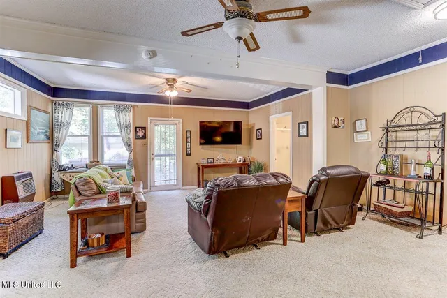 $200,000 | 325 Hamilton Street, Holly Springs, MS 38635