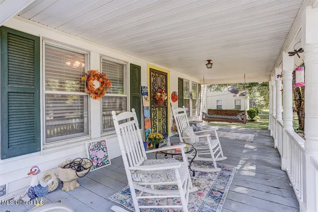 $200,000 | 325 Hamilton Street, Holly Springs, MS 38635