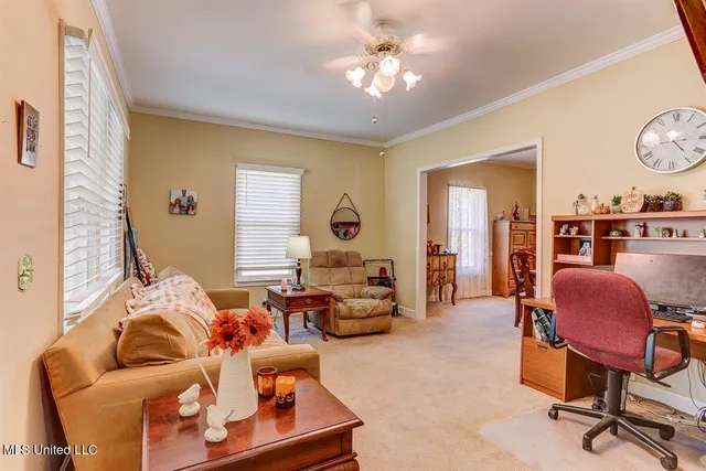 $200,000 | 325 Hamilton Street, Holly Springs, MS 38635