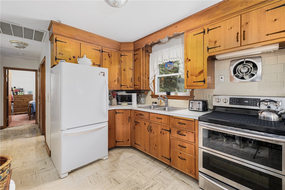 226 Westcott Road Scituate, RI 02857 - Photo 23 of 48