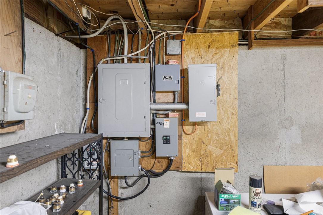 226 Westcott Road Scituate, RI 02857 - Photo 40 of 48 100 Amps