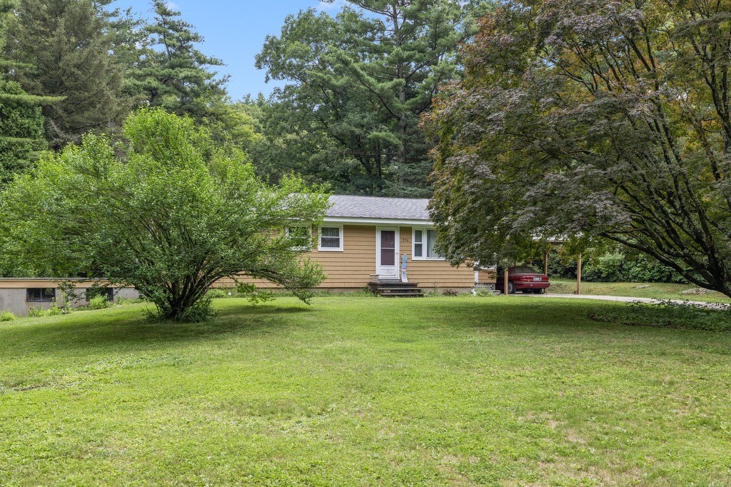 226 Westcott Road Scituate, RI 02857 - Photo 4 of 48