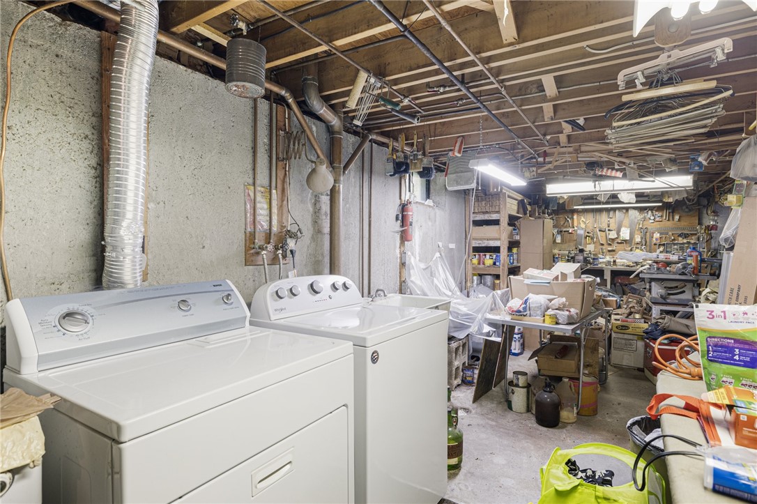 226 Westcott Road Scituate, RI 02857 - Photo 44 of 48 Washer and Dryer
