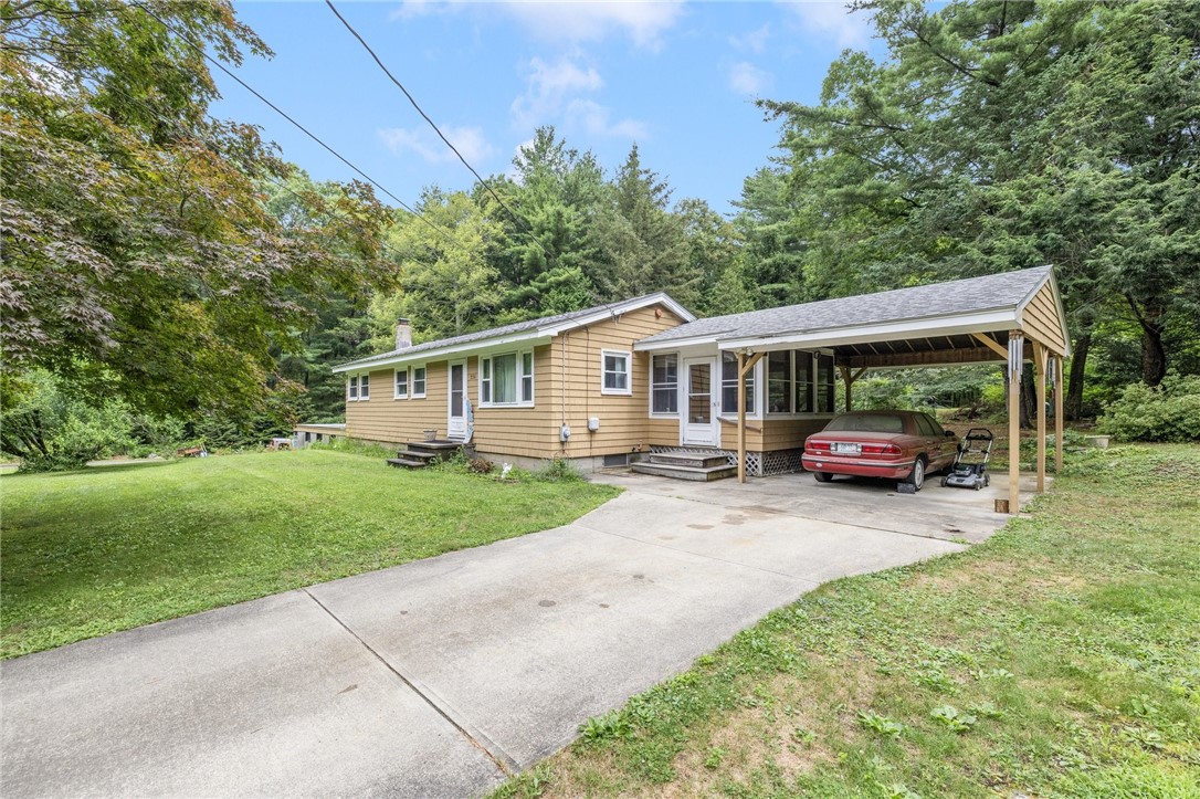226 Westcott Road Scituate, RI 02857 - Photo 5 of 48