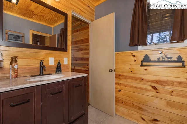 $499,900 | 468 Horseshoe Ridge Road East, Deep Gap, NC 28618