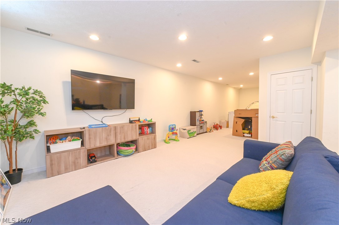1688 Sheridan Road South Euclid, OH 44121 - Photo 40 of 48 Playroom featuring carpet