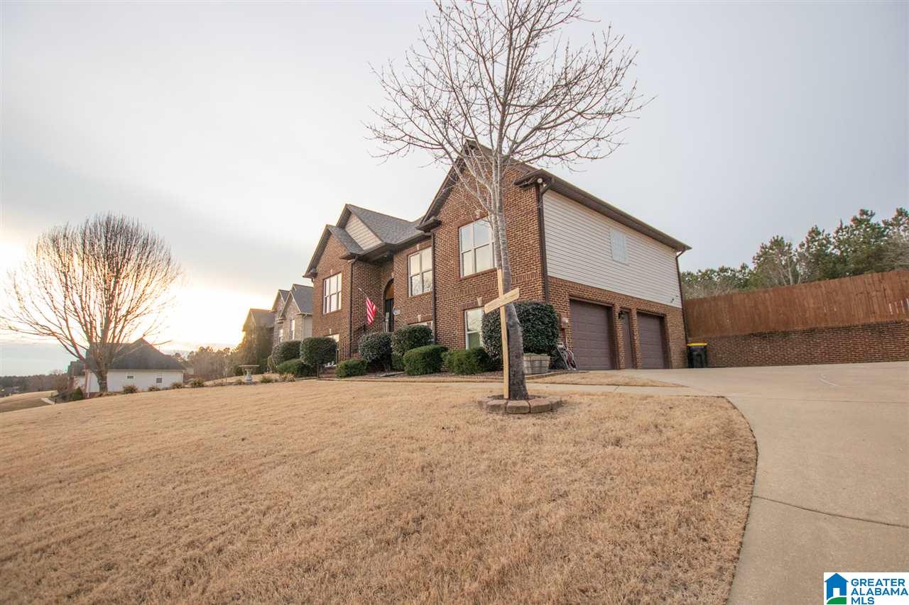 755 Ridgefield Way Odenville, AL 35120 - Photo 2 of 39