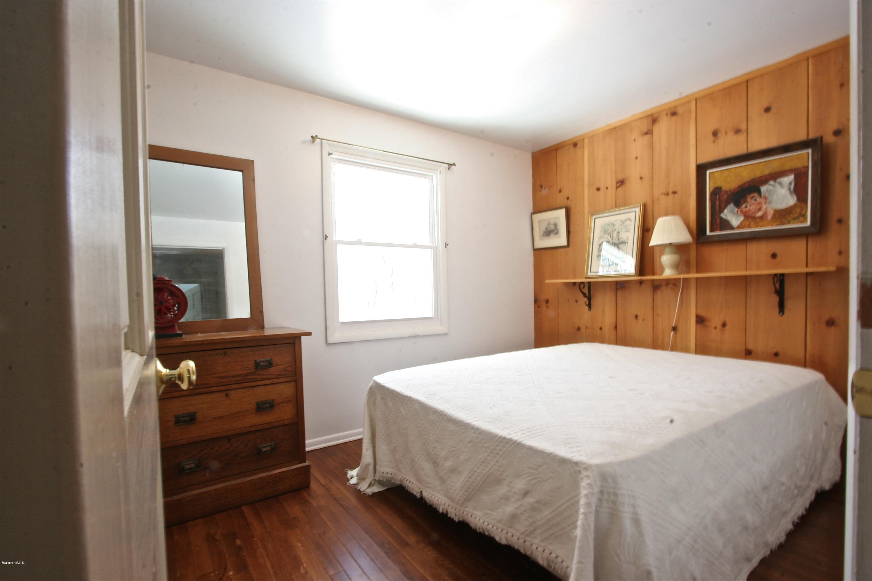 266 Old Joe Road Sheffield, MA 01230 - Photo 9 of 25 Room 1 Main House