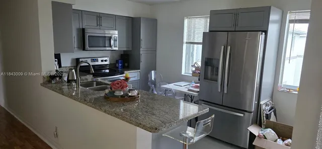 $2,499 | 21255 Northeast 8th Place, Unit 8, Miami, FL 33179